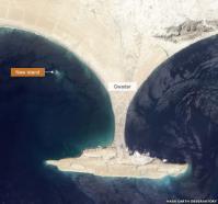 NASAによる地震島が出現したGwadar付近の衛星写真・遠望