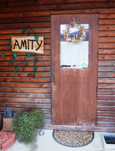 アミティー玄関