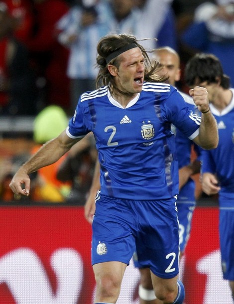 2010ワールドカップ】アルゼンチン代表3連勝!!2010アウェイユニフォームでギリシャに完勝