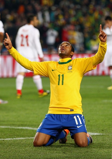 2010ワールドカップ】セレソン南米対決を制す!ブラジル代表2010ホーム 