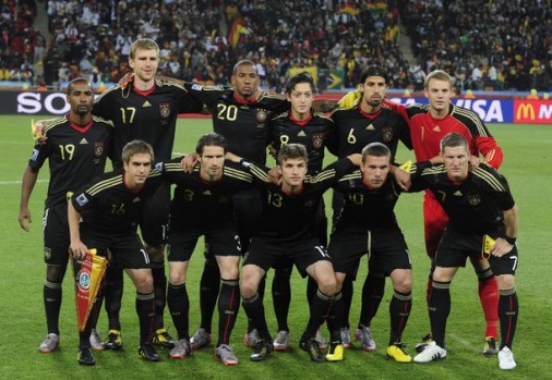 ドイツ代表2010アウェイユニフォーム集合写真vsガーナWC