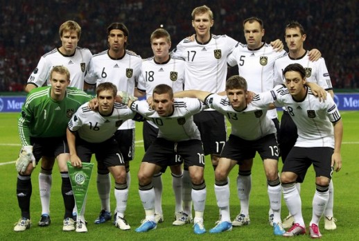 ドイツ代表集合写真vsトルコ代表EURO2012予選