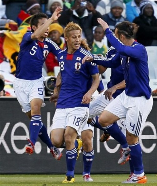 10ワールドカップ 本田ゴール 日本代表10ホームユニフォームでカメルーンから金星 サッカーレプリカユニフォームｎａｖｉ