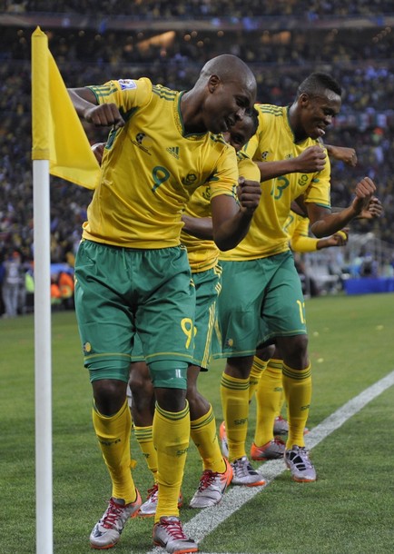 南アフリカ代表2010ホームユニフォーム9ウフェラ8チャバララ13ディクガコイ