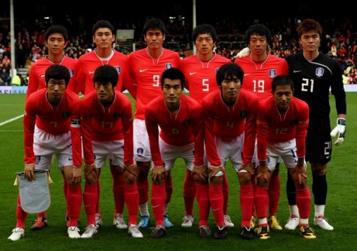 韓国代表08ホームユニフォーム集合写真ｖｓセルビア
