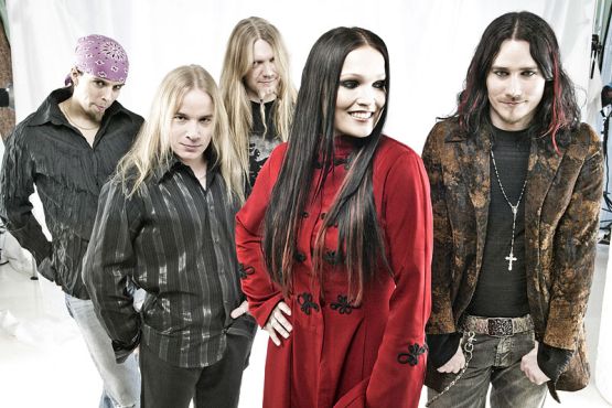 Nightwish_2004.jpg