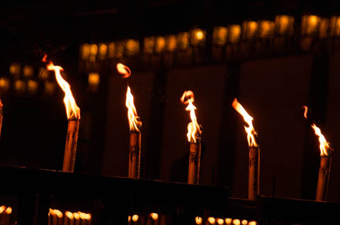 四天王寺のお盆の炎