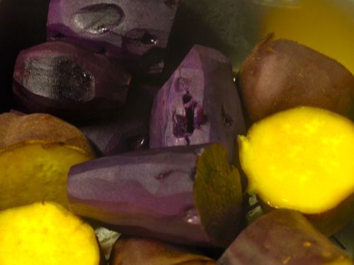 紫芋を蒸らす