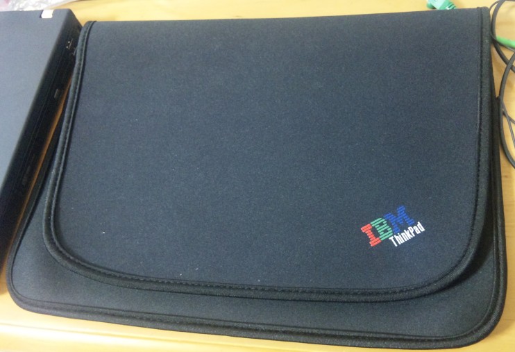ThinkPad14インチインナーケース01
