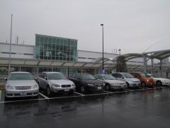 雨の静岡空港に到着
