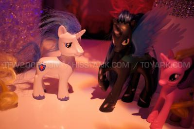 My-Little-Pony-Toy-Fair-2013-015_1360451486.jpg